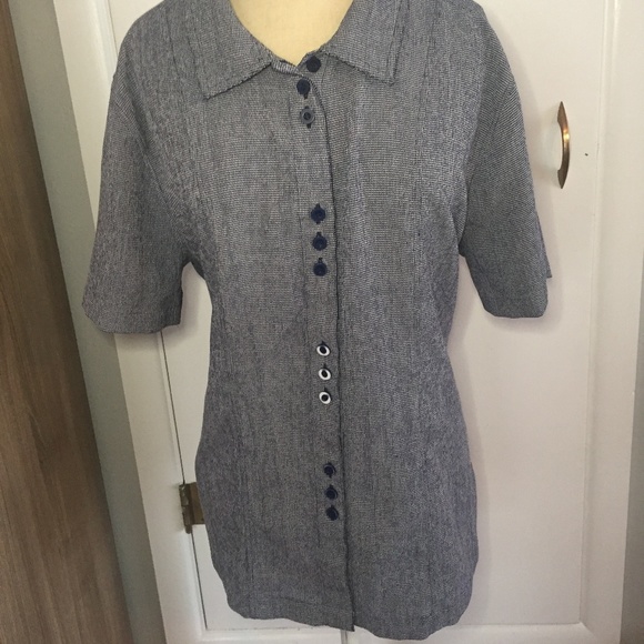 C.J. Banks Houndstooth Short Sleeve Button Up - Picture 3 of 6